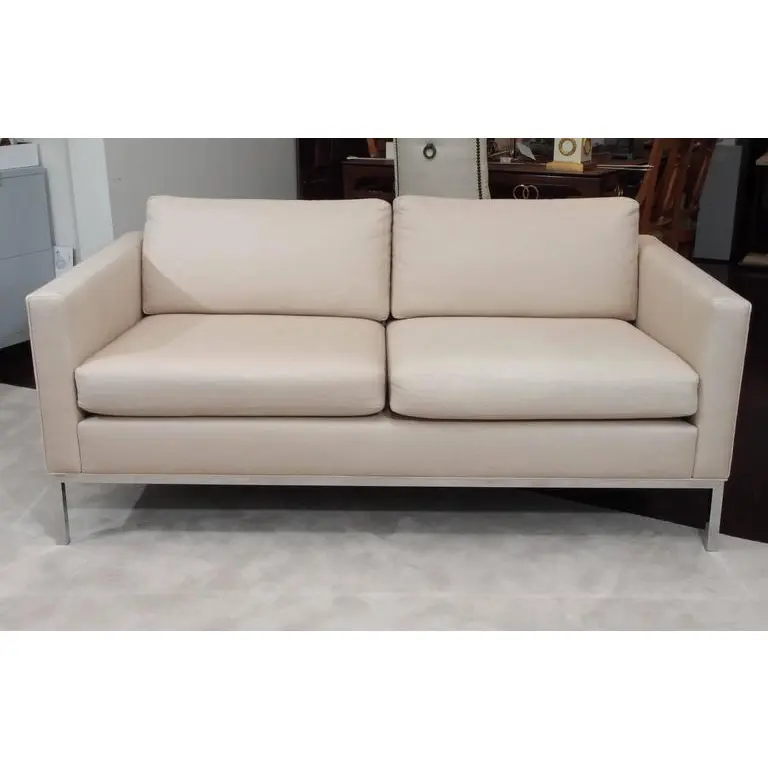 knoll-style-upholstered-sofa-3324