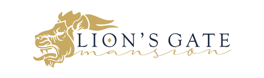 Lion's Gate Mansion - Luxury rental in the Garden District