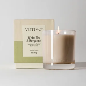 Votivo "White Tea & Bergamot" 10 oz Signature Candle